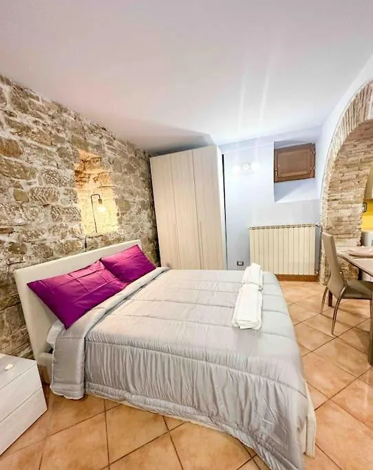 Centro Storico La Casa Di Pietra Con Netflix Appartamento Perugia 0*,  Italia
